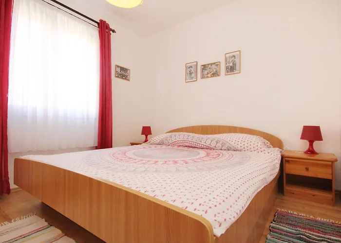 With Parking Space Orebic, Peljesac - 10070 דירה *